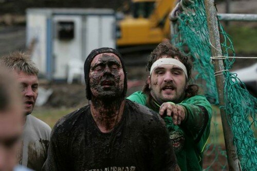 �rn Torfa hefur greinilega f�rna� s�r � eftir boltanum!